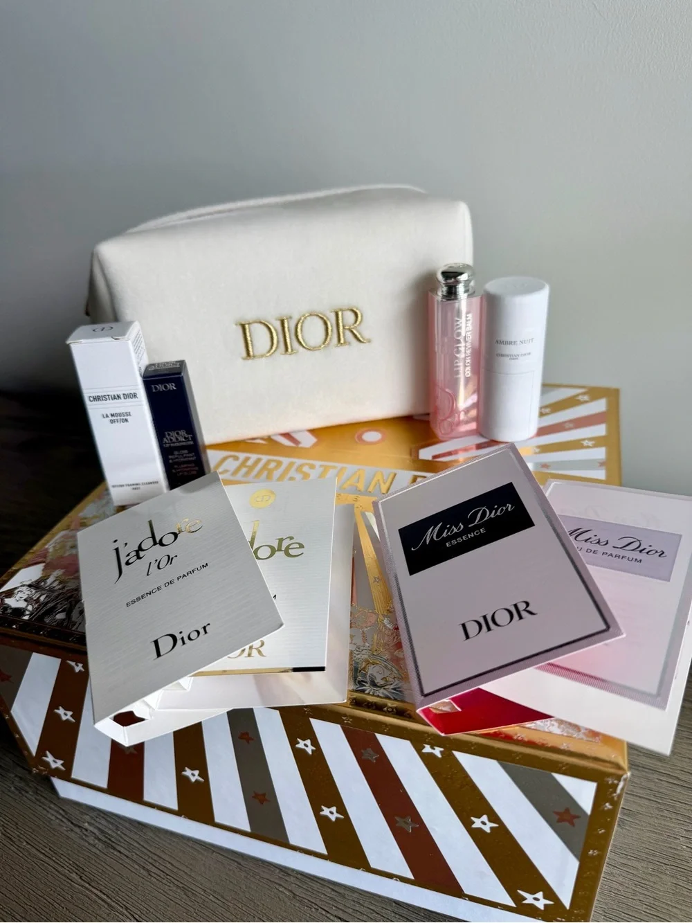 Dior Makeup bag with lipgloss fragrance and cleanser NWT💫